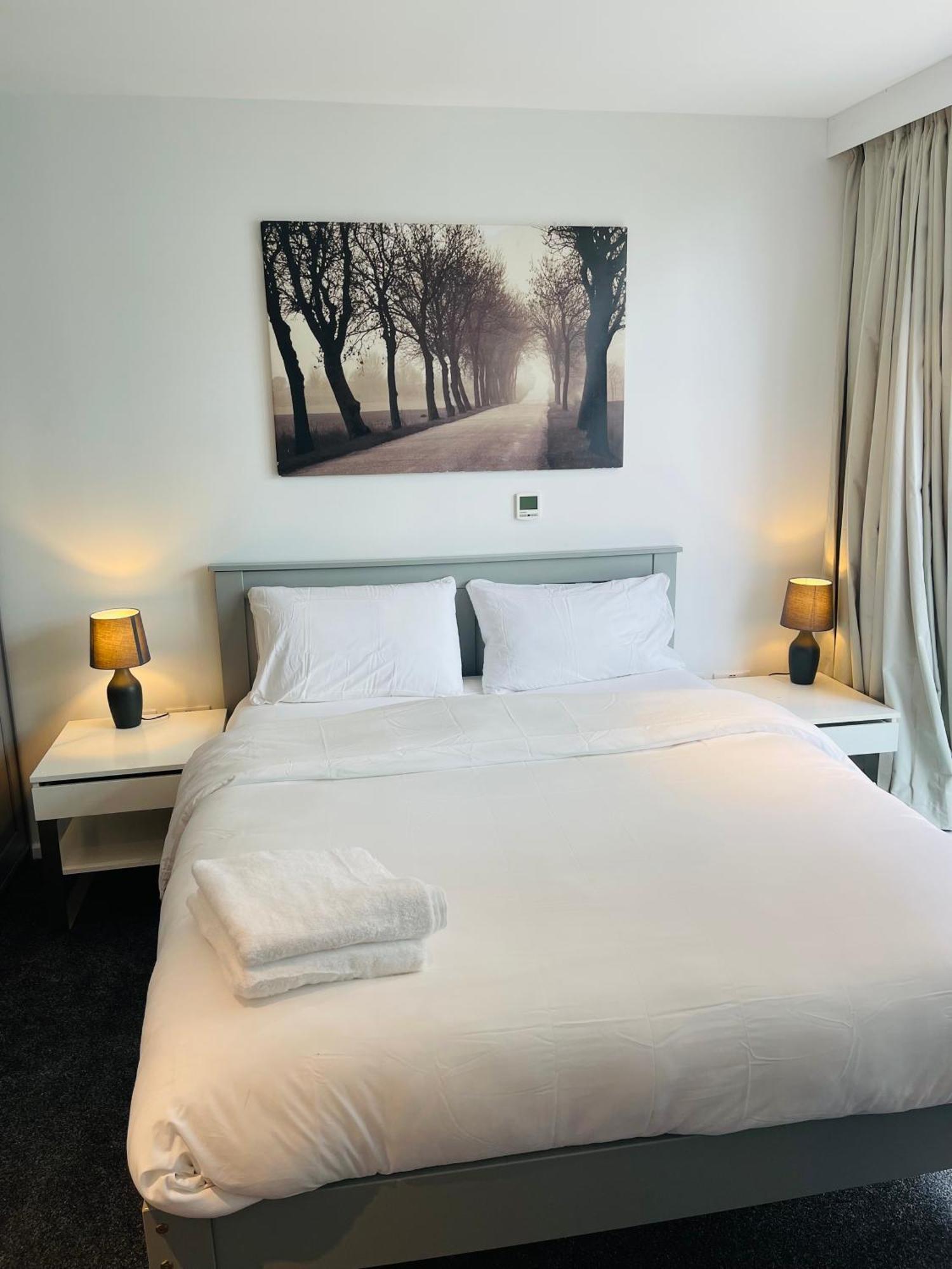 Modern Luxury 2 Bedroom In Excel Apartament