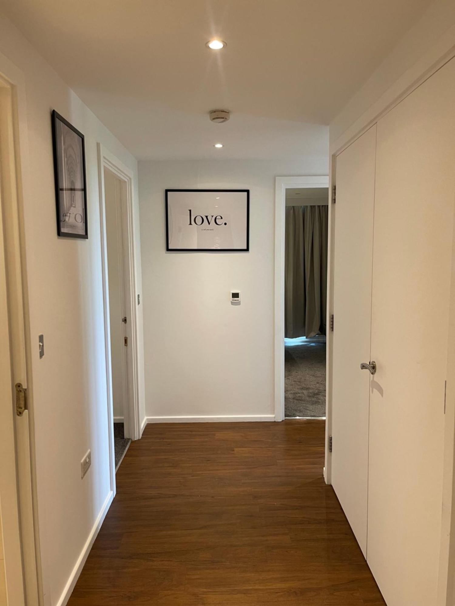 Apartament Modern Luxury 2 Bedroom In Excel Londra