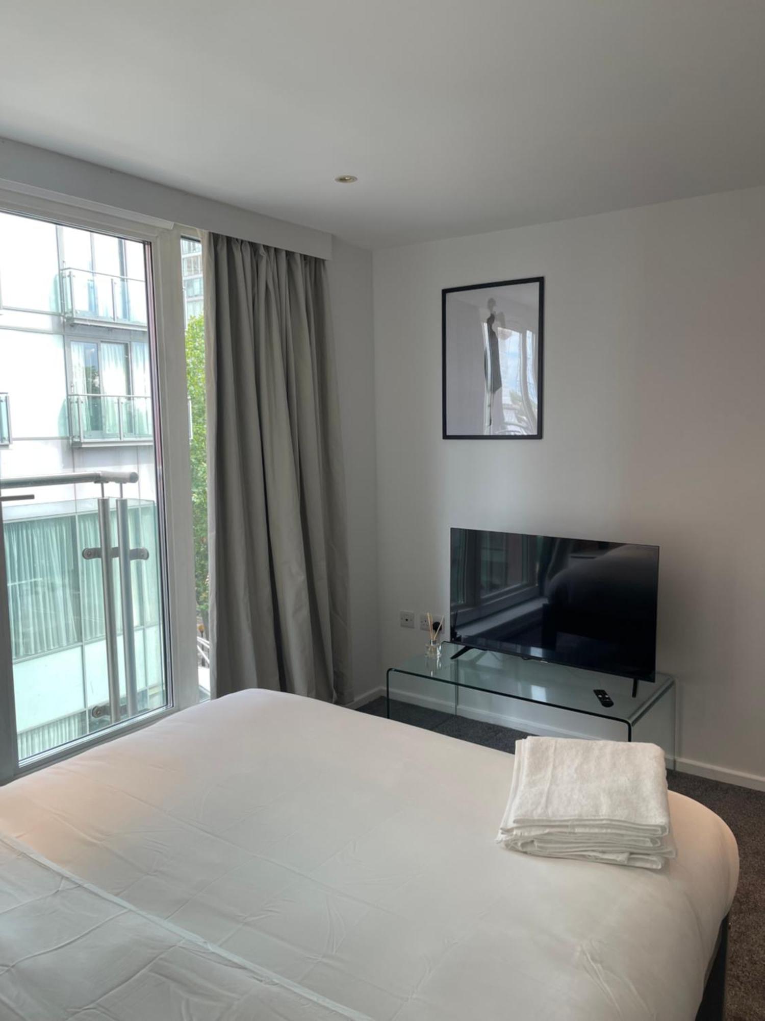 Modern Luxury 2 Bedroom In Excel Apartament *