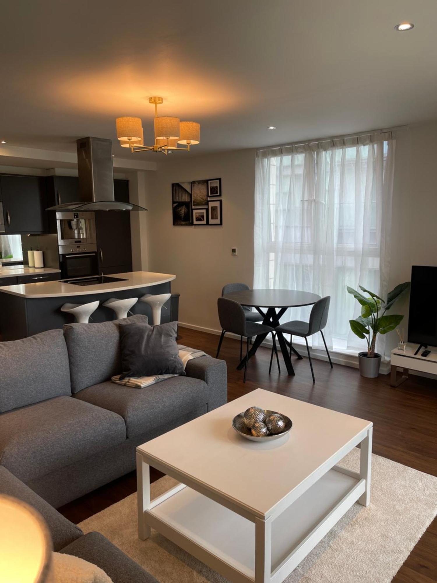 Modern Luxury 2 Bedroom In Excel Apartament